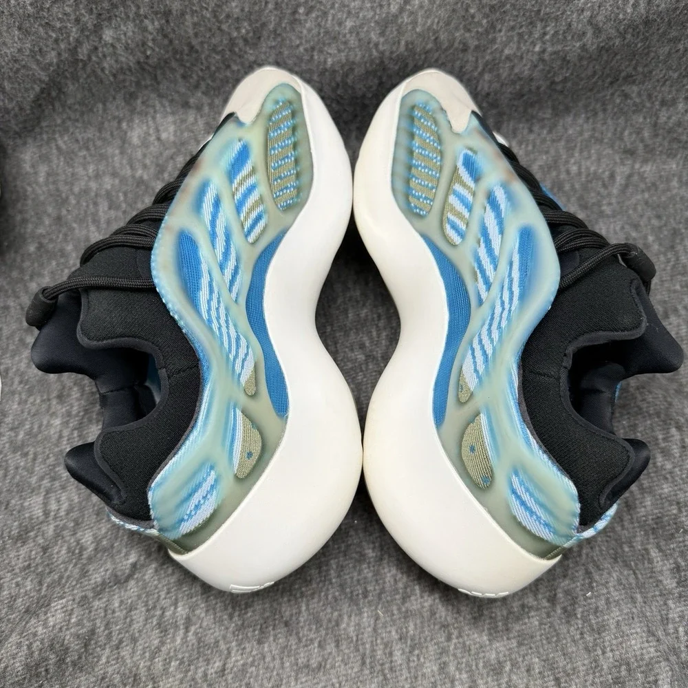 adidas yeezy 700